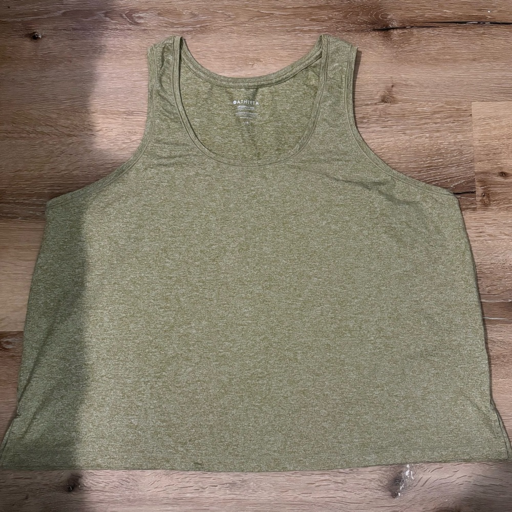 Athleta Uptempo II Scoop Neck Tank Top in Heathered Shadow Olive Green